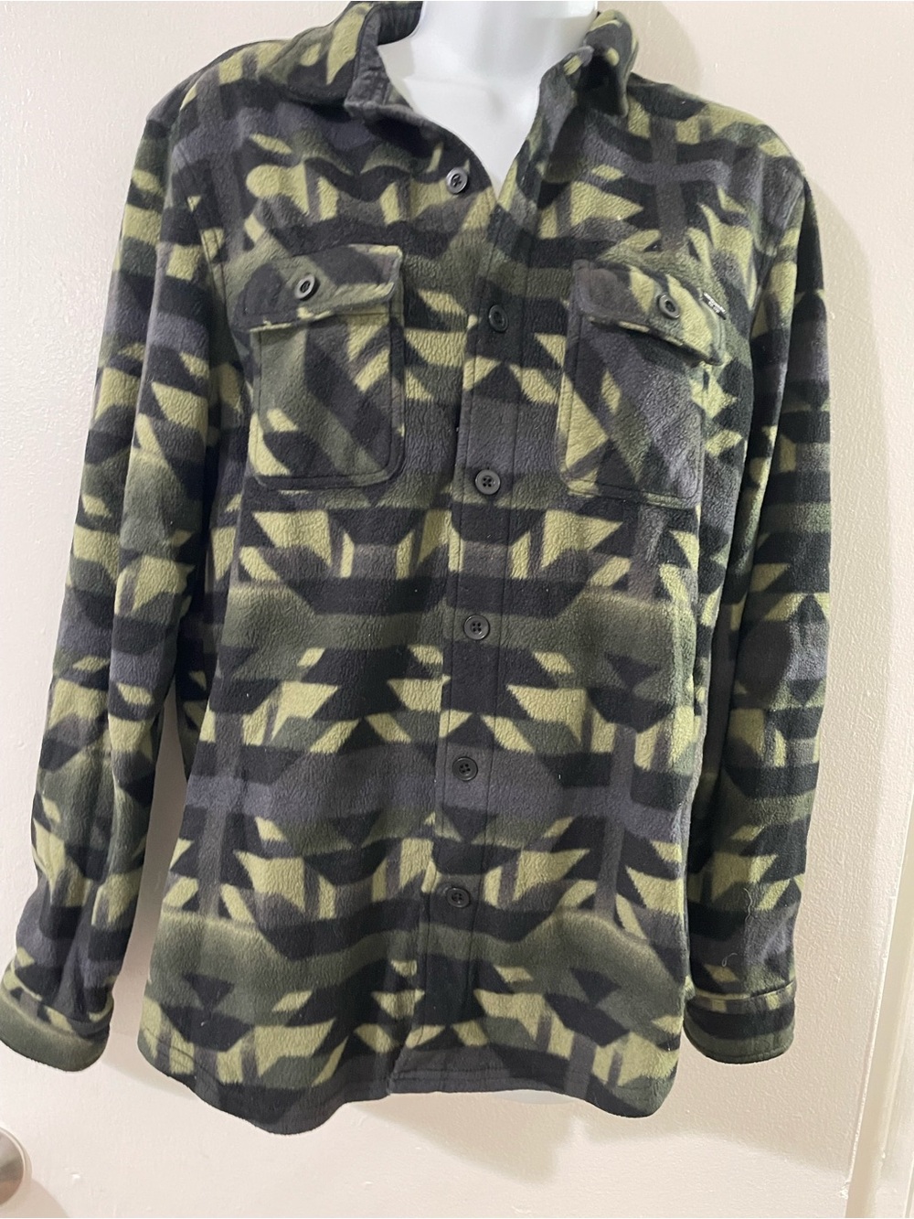 UNIONBAY Olive & Black Geometric Fleece Button-Up Shirt